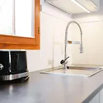 Climatisée 3 Pièces Pour 4 Pers., Avec Wifi, Parking Et Piscine - Proche - Fr-1-409-93 *
