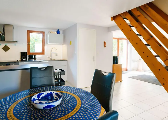 Climatisee 3 Pieces Pour 4 Pers., Avec Wifi, Parking Et Piscine - Proche - Fr-1-409-93 Вилла Груиссан